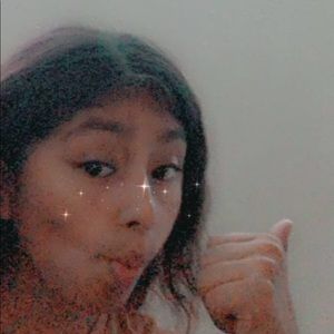 And ugly girl for sale not wanted🦠🦠🦠